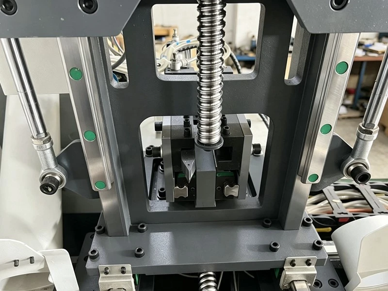 Double Turning Tools Stations Double Turning Tools Stations